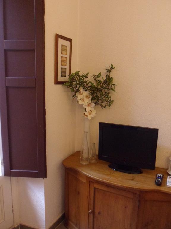Apartamento Temporada Мадрид Екстериор снимка