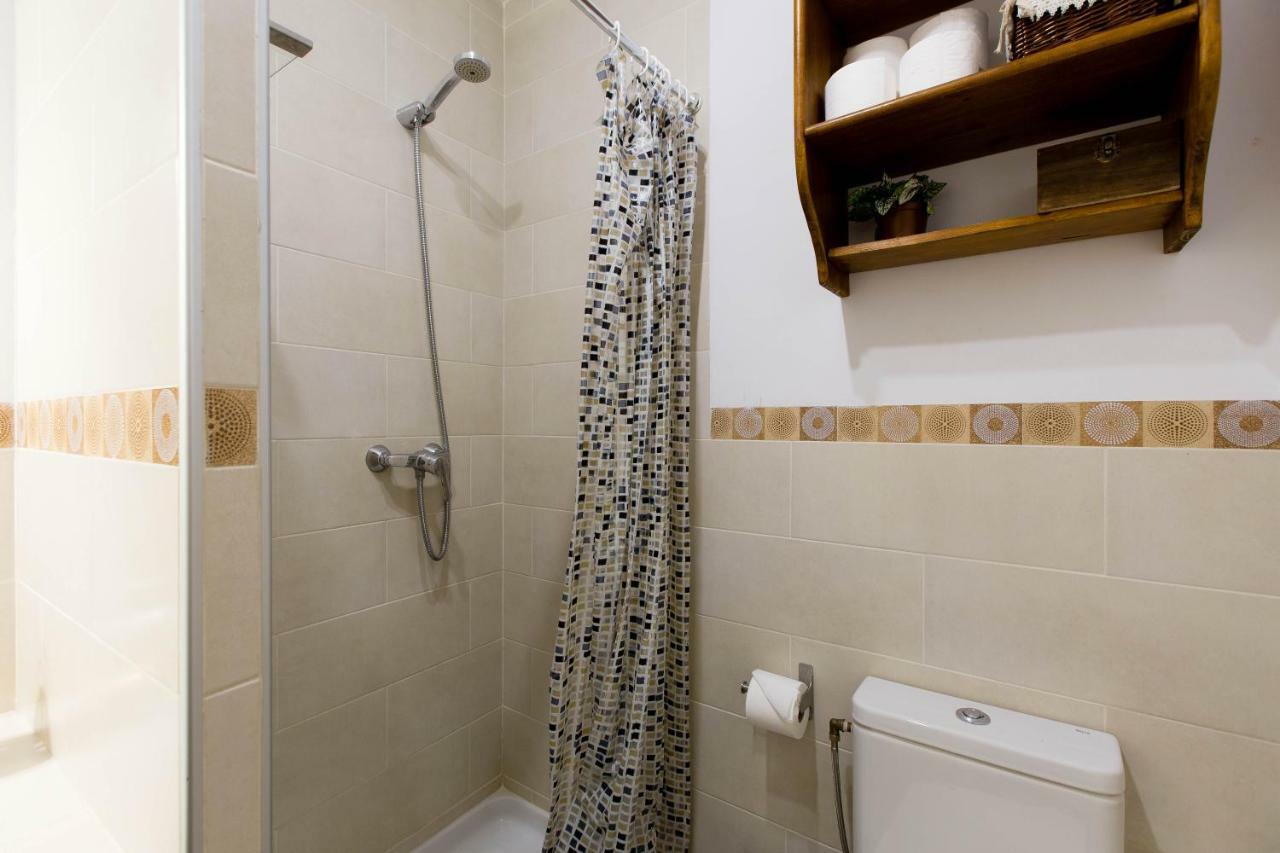 Apartamento Temporada Мадрид Екстериор снимка
